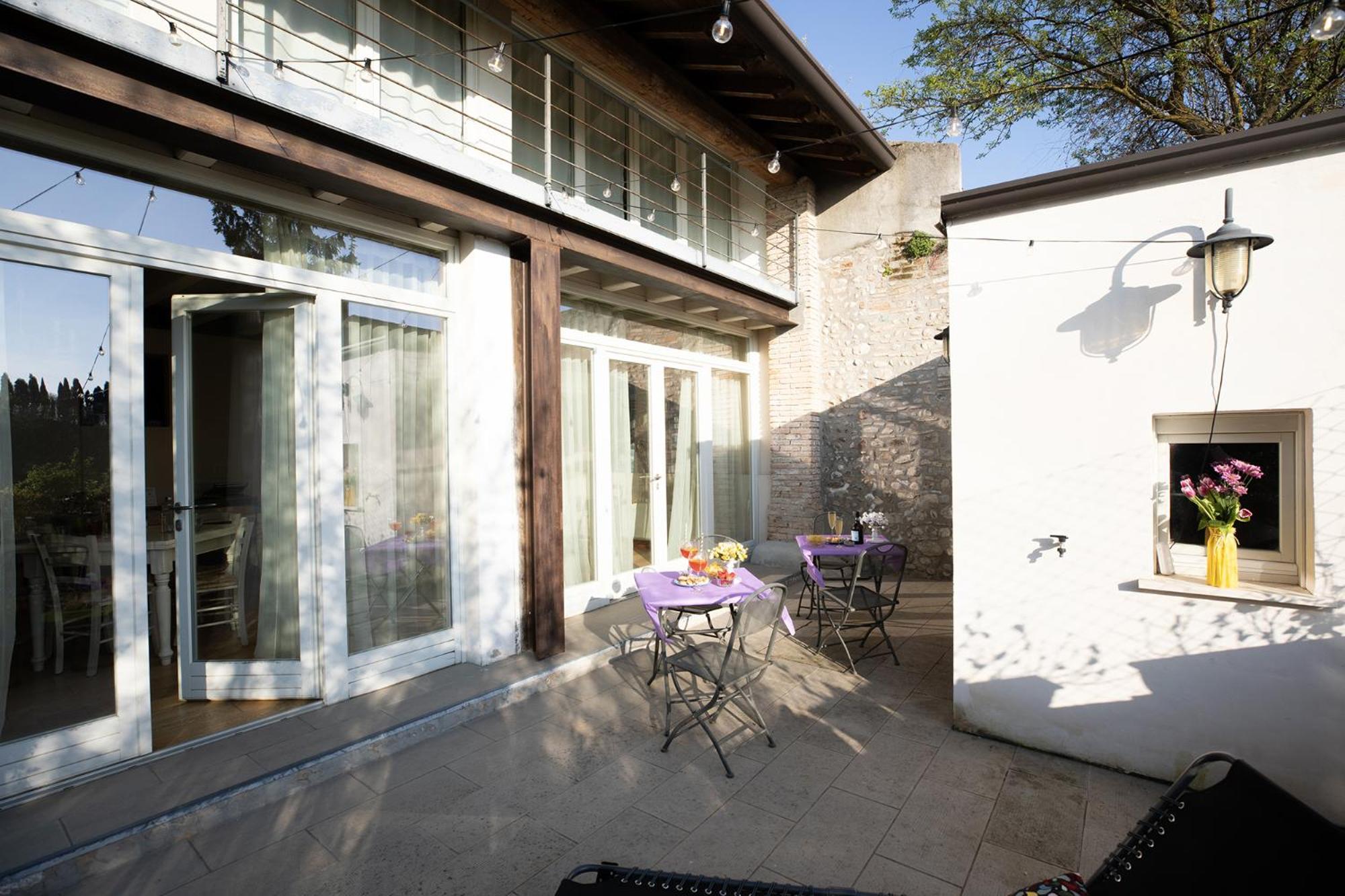 Bed and Breakfast Relais La Rocca Сольферино Экстерьер фото