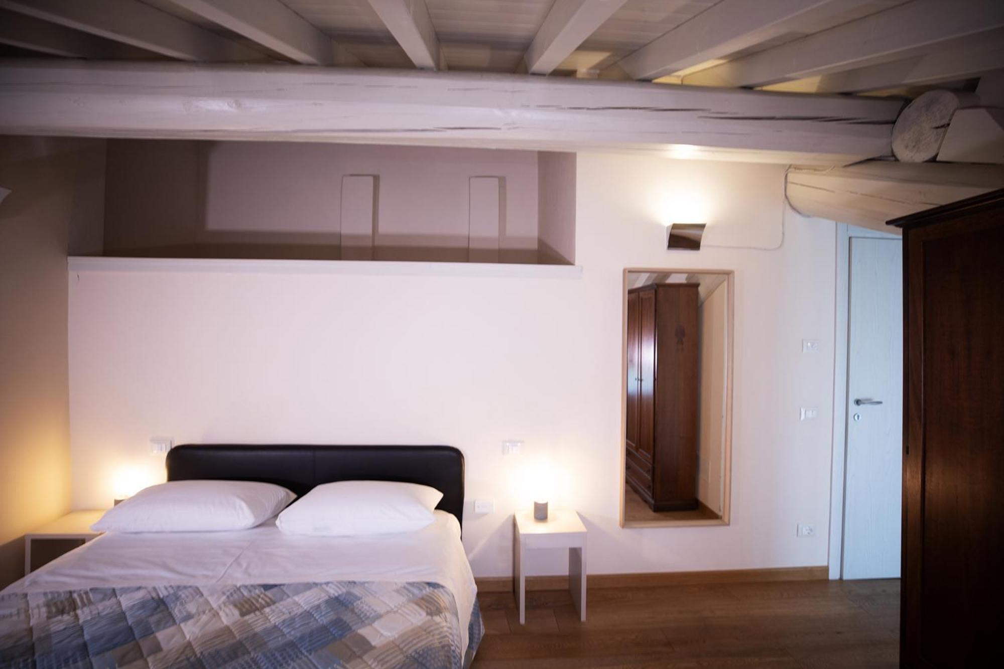 Bed and Breakfast Relais La Rocca Сольферино Экстерьер фото